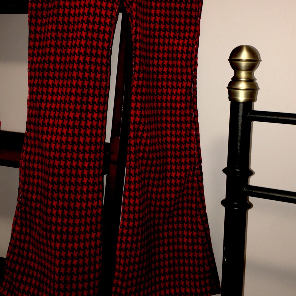 Flare pants with Houndstooth patterns